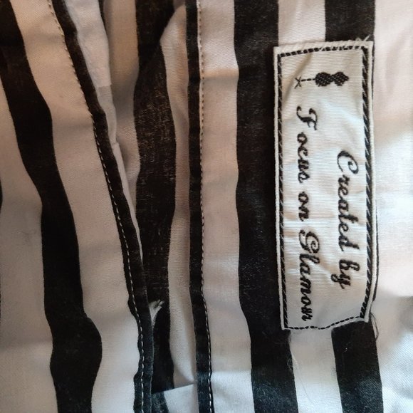 Button down A-Line Skirt - Picture 2 of 3